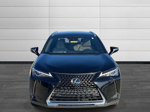 Used 2019 Lexus UX 200 image 8