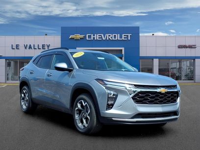 Used 2024 Chevrolet Trax LT w/ Driver Confidence Package