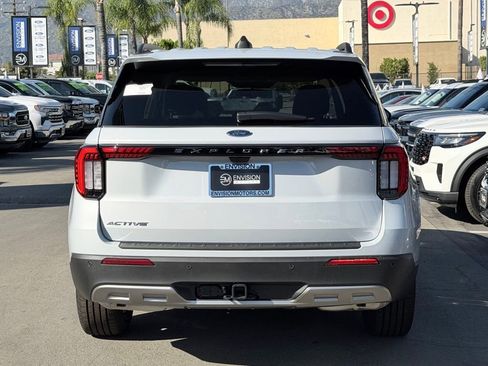 New 2026 Ford Explorer Active w/ Active Comfort Package RWD image 6