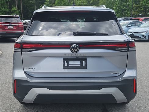 Used 2026 Volkswagen Tiguan SE AWD/4WD image 24