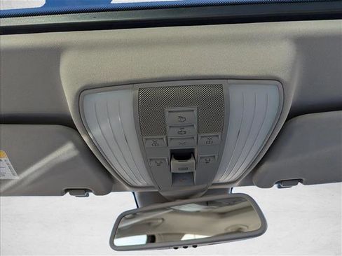 Used 2014 Mercedes-Benz E 350 Sedan image 21