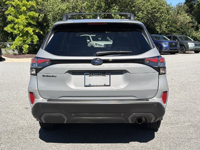 Used 2025 Subaru Forester Limited AWD/4WD image 12