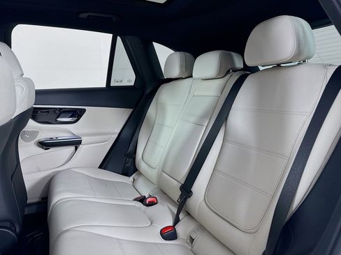 New 2026 Mercedes-Benz GLC 300 4MATIC image 7