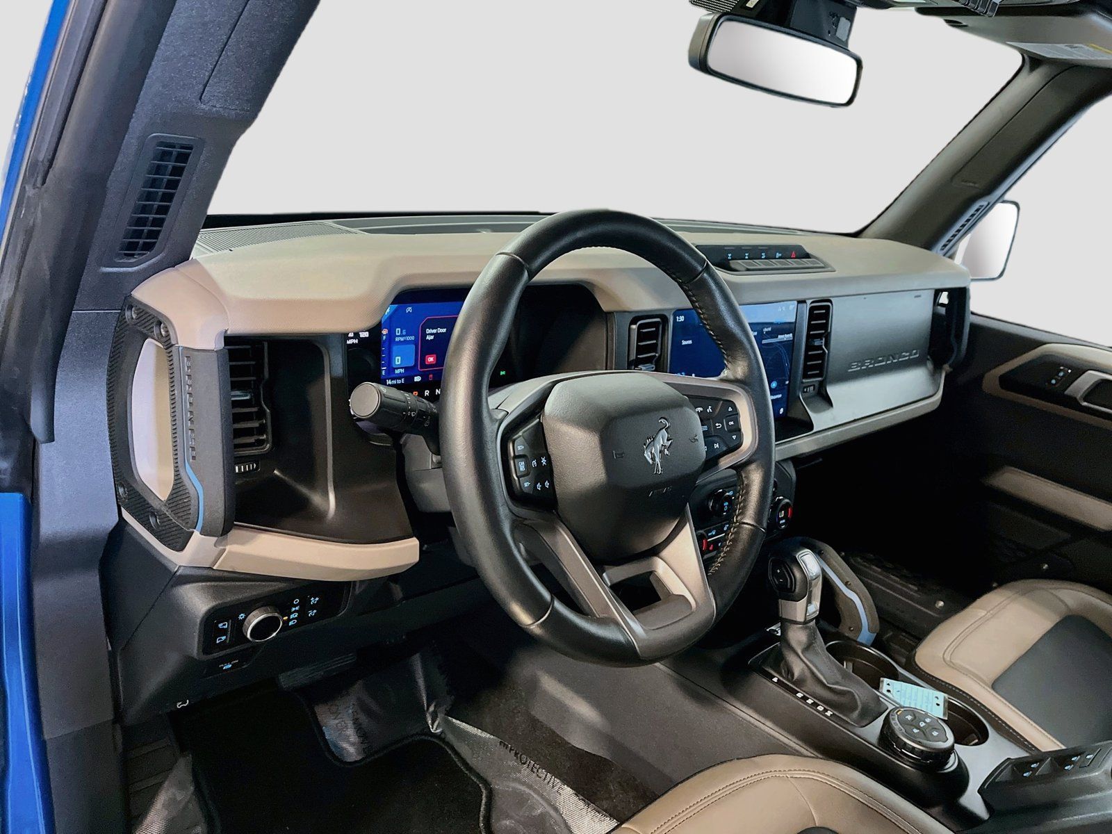 Used 2023 Ford Bronco Wildtrak AWD/4WD image 9