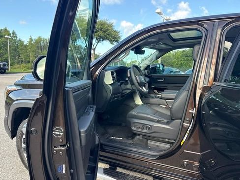 Used 2023 Toyota Tundra Limited AWD/4WD image 14