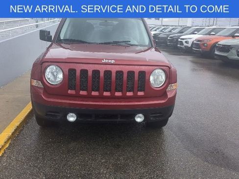 Used 2011 Jeep Patriot Latitude AWD/4WD image 11