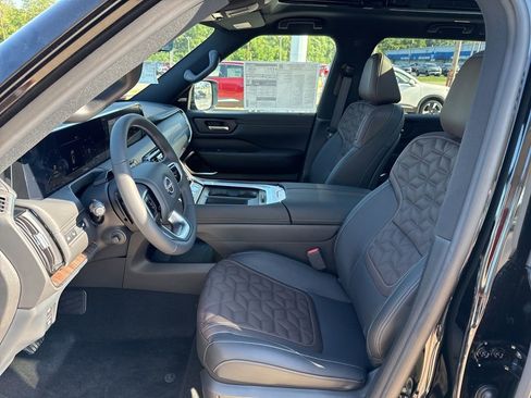 New 2025 Nissan Armada Platinum Reserve AWD/4WD image 11