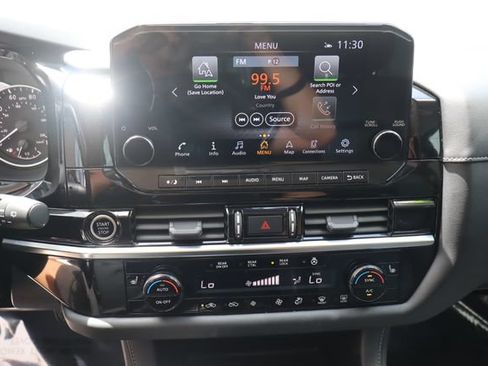 Used 2023 Nissan Pathfinder SL AWD/4WD image 39