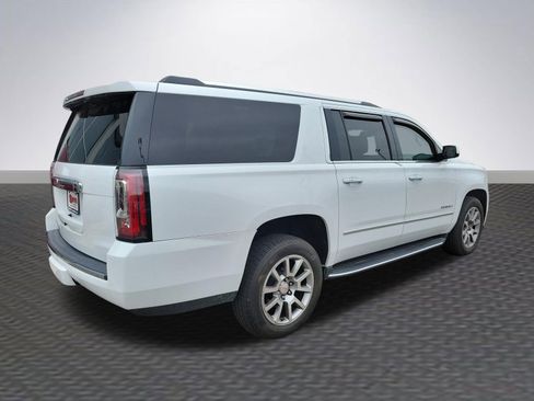 Used 2020 GMC Yukon XL Denali AWD/4WD image 5