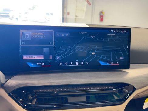 Used 2026 BMW 330i Sedan w/ Convenience Package image 24