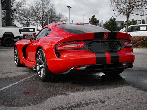 Used 2013 SRT Viper GTS w/ GTS Laguna Interior Pkg image 8
