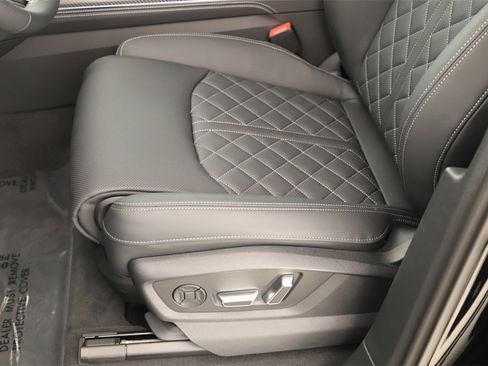 New 2026 Audi SQ7 Premium Plus image 25
