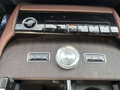 Used 2025 Lincoln Navigator Reserve AWD/4WD image 30
