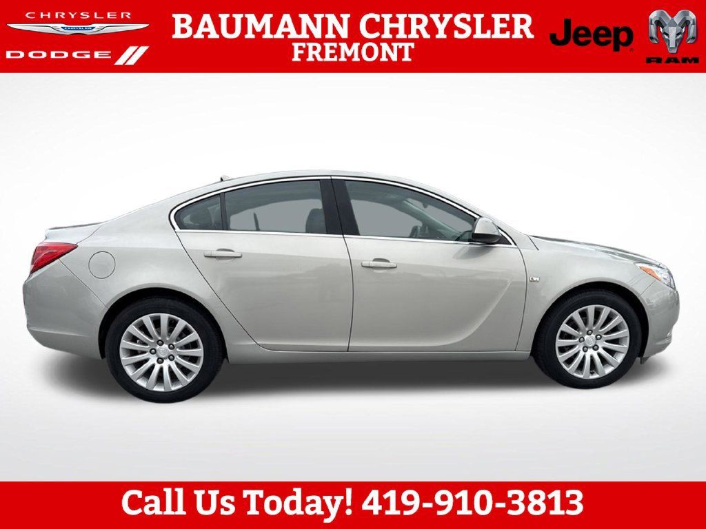 Used 2011 Buick Regal CXL w/ RL2 Preferred Equipment Group FWD image 7