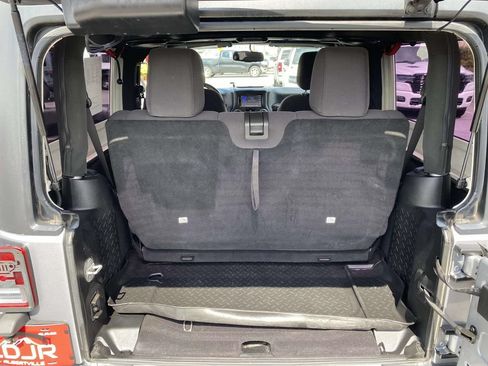 Used 2013 Jeep Wrangler Sport AWD/4WD image 15