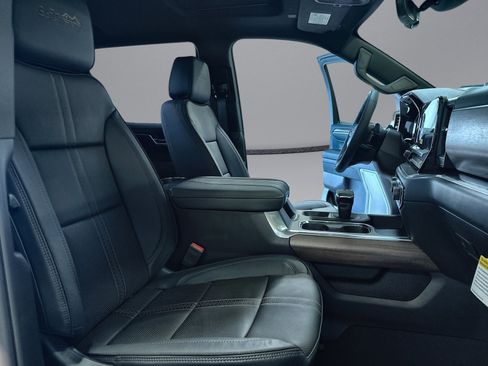 New 2026 Chevrolet Silverado 1500 High Country w/ Technology Package AWD/4WD image 33