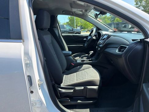 Used 2023 Chevrolet Equinox LT AWD/4WD image 30