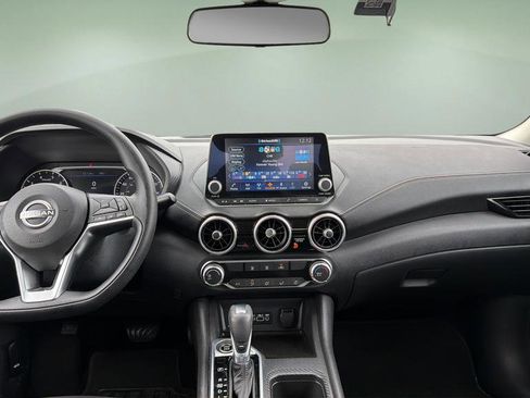 Certified 2025 Nissan Sentra SV FWD image 7