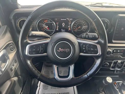 Used 2021 Jeep Wrangler Unlimited Sahara AWD/4WD image 23