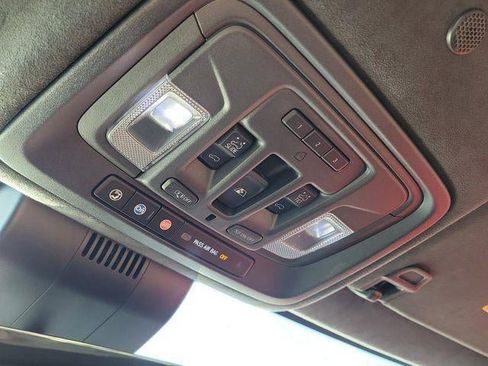 Used 2022 GMC Sierra 1500 Denali Ultimate AWD/4WD image 31