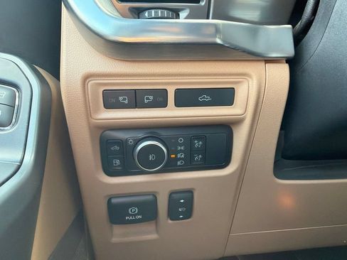 Used 2021 Ford F150 Lariat w/ Equipment Group 502A High AWD/4WD image 23
