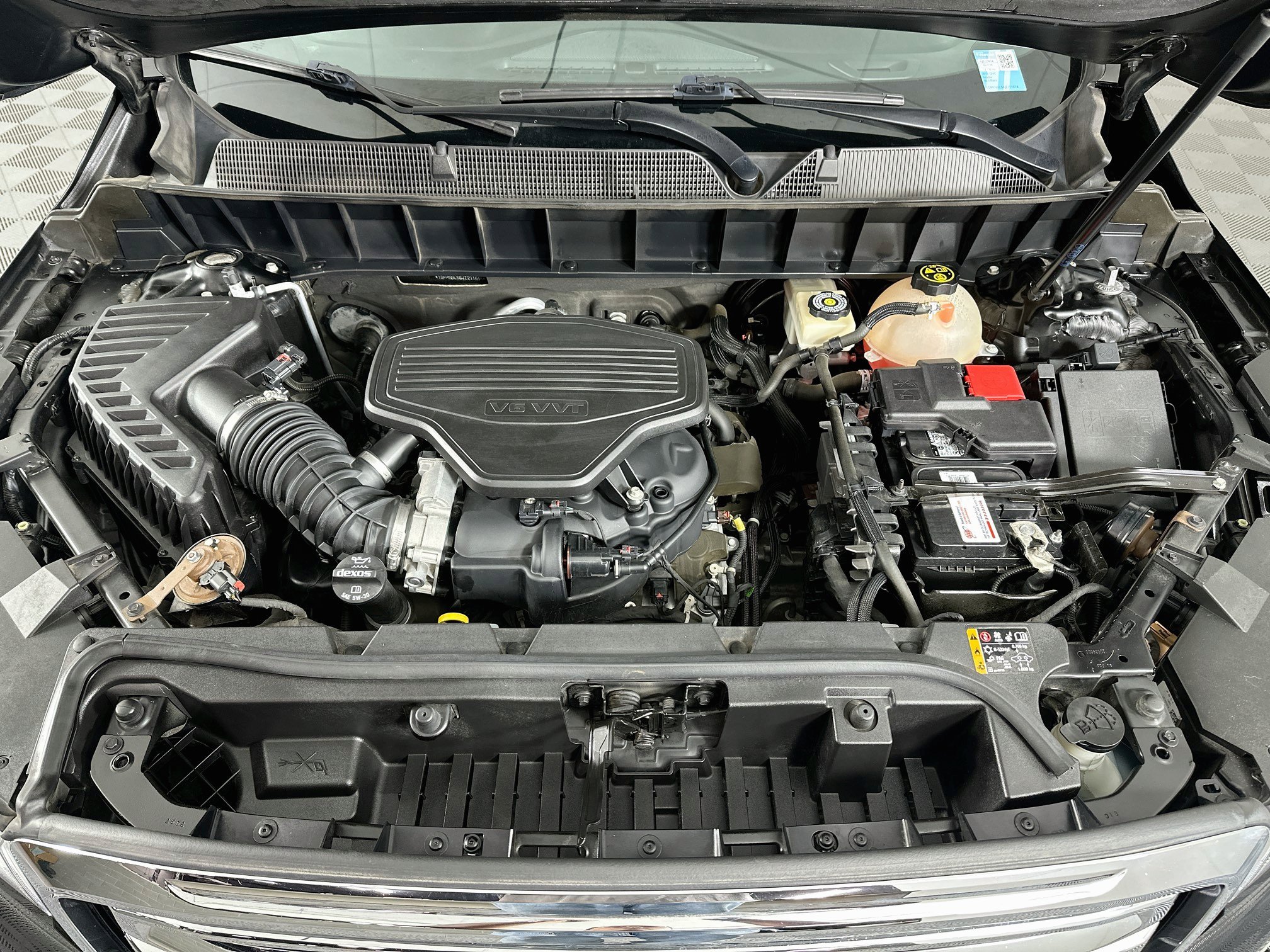 Used 2018 GMC Acadia SLT FWD image 37