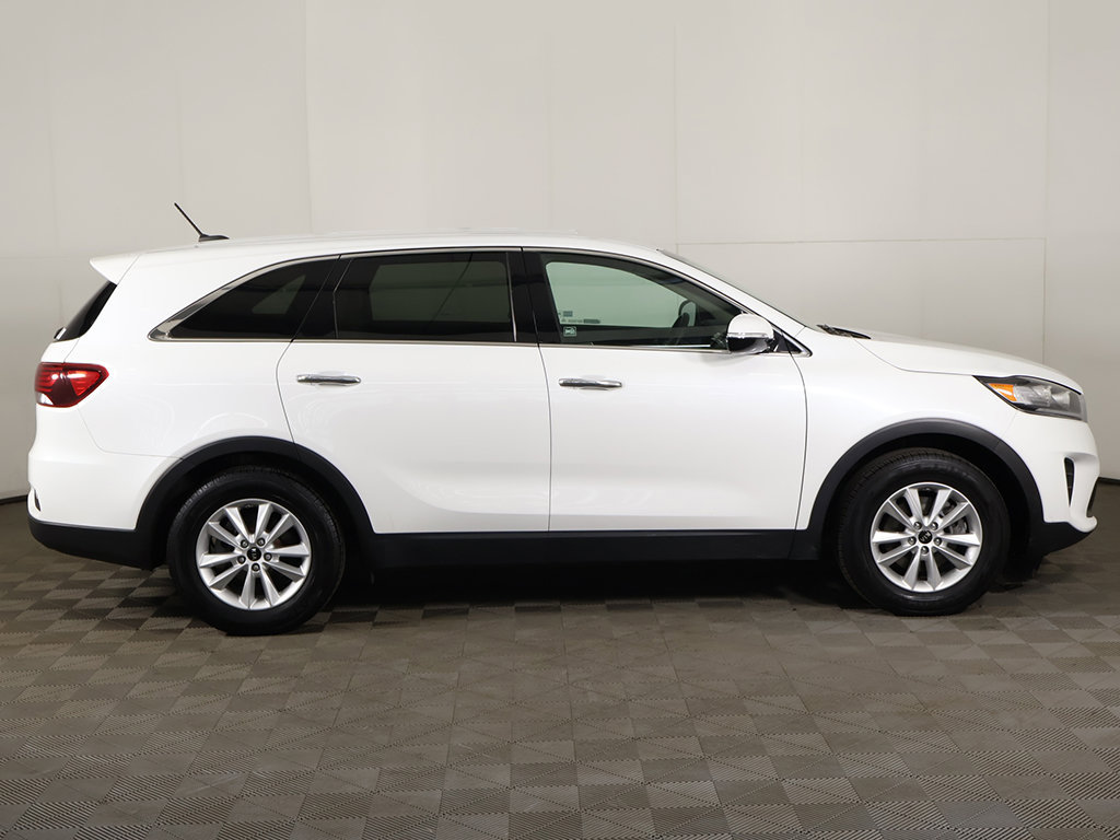 Used 2019 Kia Sorento FWD image 17