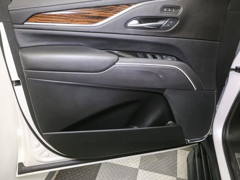 Used 2021 Cadillac Escalade Premium Luxury w/ Performance Package image 47