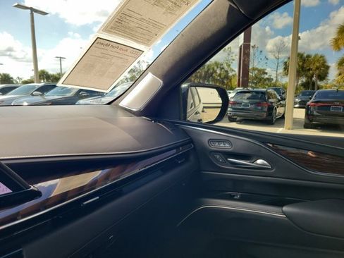 Used 2022 Cadillac Escalade Sport Platinum image 32
