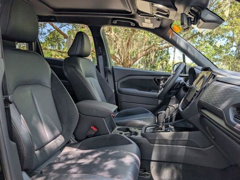 Used 2025 Subaru Forester Touring image 18