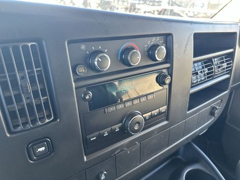 Used 2013 GMC Savana 2500 w/ Power Package image 16