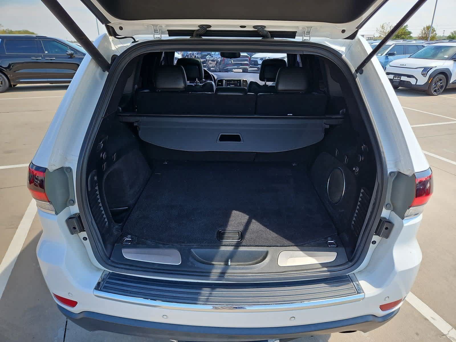 Used 2018 Jeep Grand Cherokee Limited w/ Luxury Group II RWD image 35