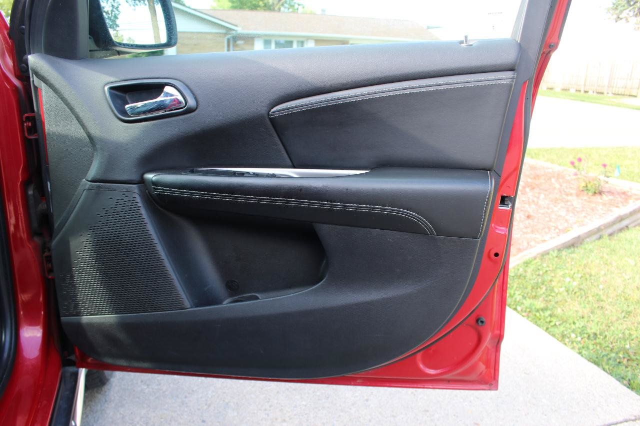 Used 2016 Dodge Journey Crossroad AWD/4WD image 39