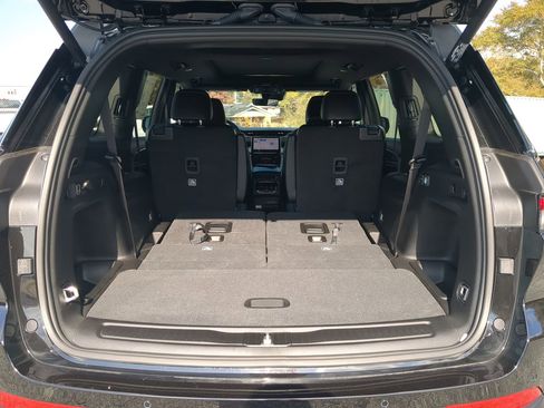 New 2025 Jeep Grand Cherokee L Limited w/ Black Appearance Package RWD image 11