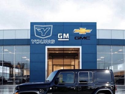 Used 2018 Jeep Wrangler Unlimited Sahara w/ Cold Weather Group