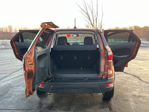 Used 2020 Ford EcoSport SE w/ SE Convenience Package image 37