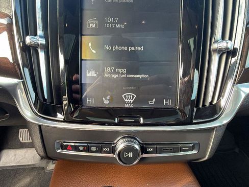 Used 2019 Volvo S90 T6 Momentum w/ Advanced Package image 11