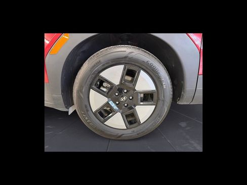 Used 2025 Hyundai Santa Fe SEL FWD image 10
