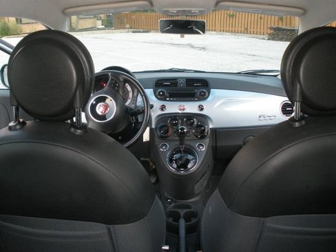 Used 2013 FIAT 500 Pop FWD image 24