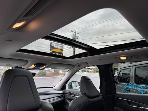 Used 2025 INFINITI QX60 Luxe image 17