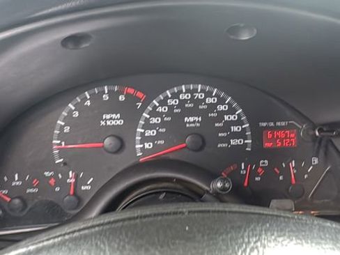 Used 2002 Chevrolet Camaro Base image 18