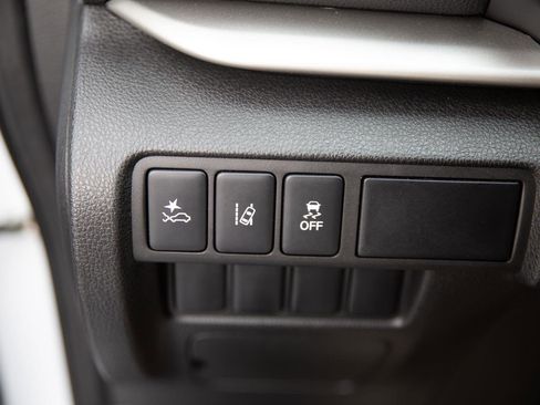 Used 2023 Mitsubishi Eclipse Cross LE AWD/4WD image 17