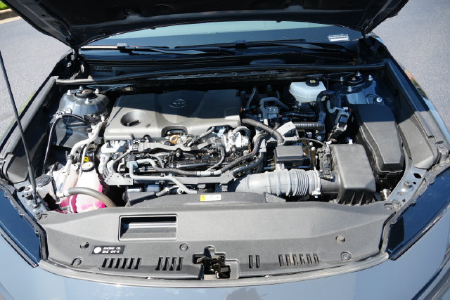 Used 2025 Toyota Camry SE FWD image 12