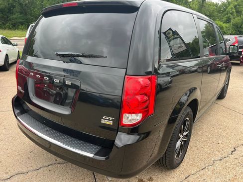 Used 2019 Dodge Grand Caravan GT FWD image 9