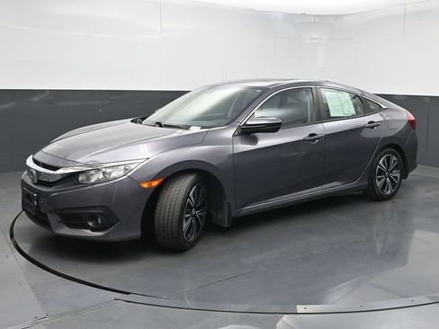 Used 2017 Honda Civic EX-L image 5
