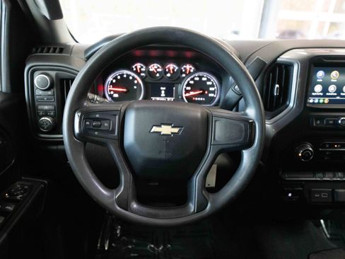 Used 2021 Chevrolet Silverado 2500 Custom w/ Custom Value Package image 21