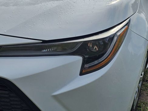 Used 2022 Toyota Corolla LE FWD image 10
