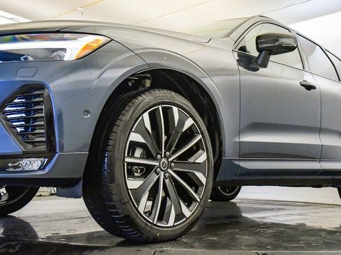 New 2026 Volvo XC60 B5 Ultra w/ Protection Package Premier AWD/4WD image 10