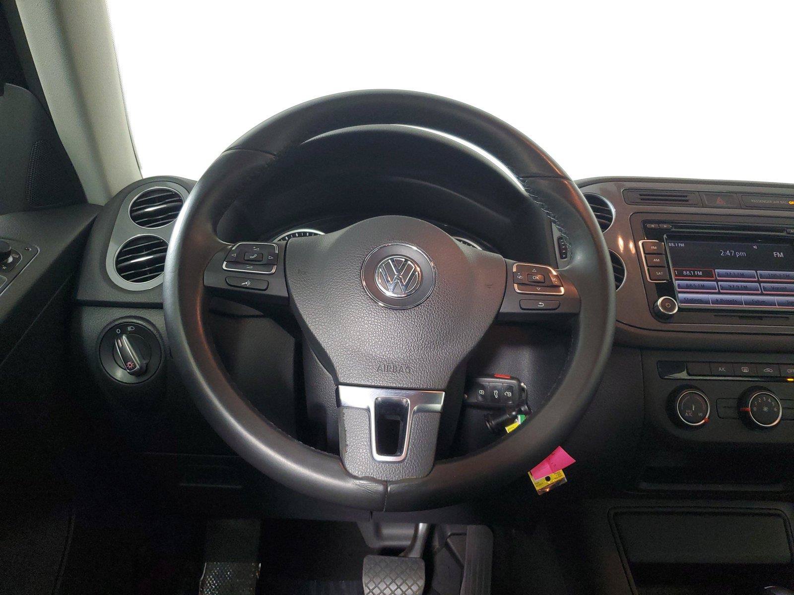Used 2015 Volkswagen Tiguan S FWD image 15