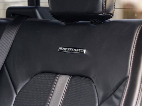 Used 2020 Ford F250 Platinum w/ FX4 Off-Road Package image 34